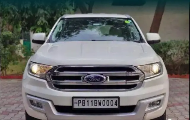 Ford Endeavour Trend 2.2 4x2 AT 2016