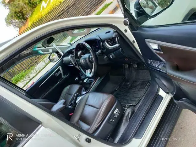 Toyota Fortuner Legender 2.8 4x2 AT 2021