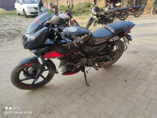 Bajaj Pulsar ABS 220F 2019