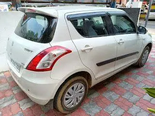 Maruti Suzuki Swift VXi 2016
