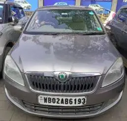 Skoda Rapid Elegance 1.6 TDI CR MT 2012