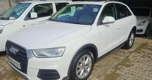 Audi Q3 35 TDI quattro Premium Plus 2015