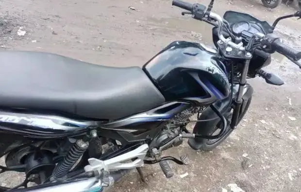 Bajaj Discover 100cc 2010