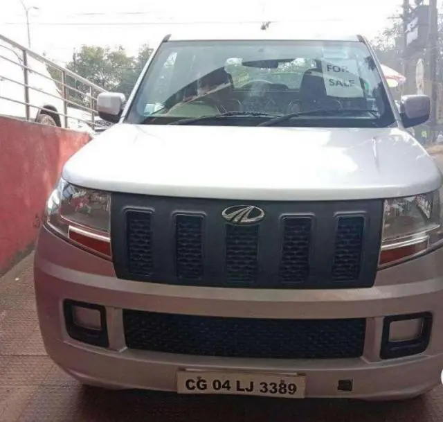 Mahindra TUV300 T4 Plus 2016