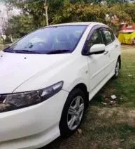 Honda City S i-VTEC 2011