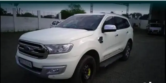 Ford Endeavour Trend 3.2 4x4 AT 2016