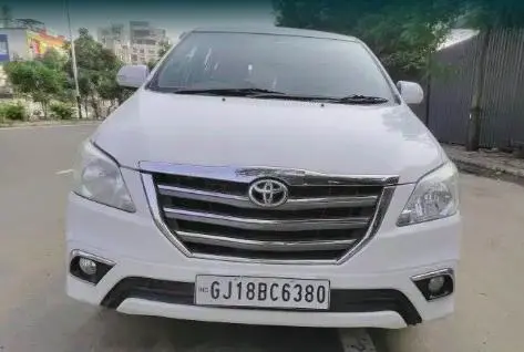 Toyota Innova 2.5 V 7 STR 2014