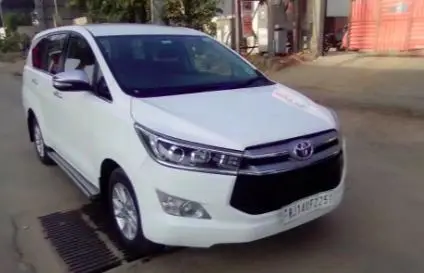 Toyota Innova Crysta 2.4 ZX 7 STR 2017