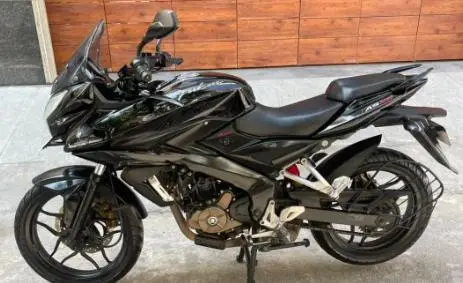 Bajaj Pulsar AS200 2015