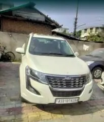 Mahindra XUV500 W11 (O) 2018