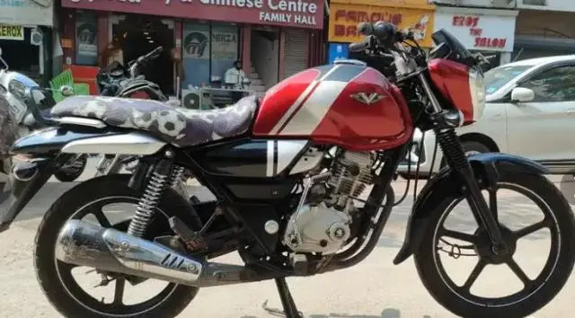 Bajaj V12 125cc 2017