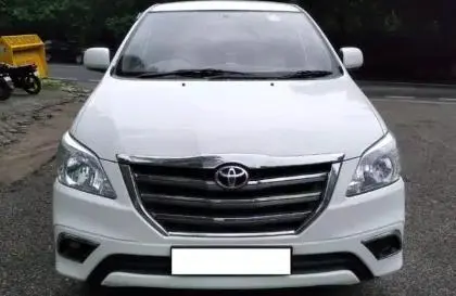 Toyota Innova 2.5 GX 7 STR BS IV 2014
