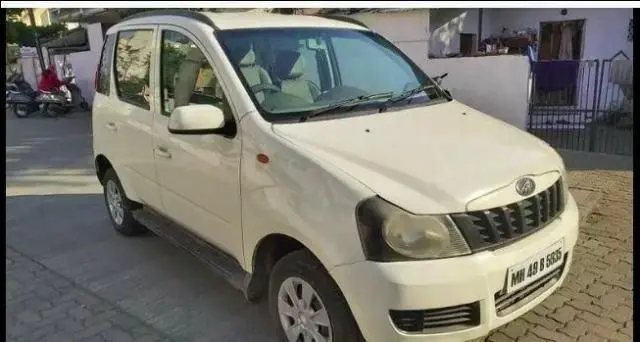 Mahindra Quanto C4 2013