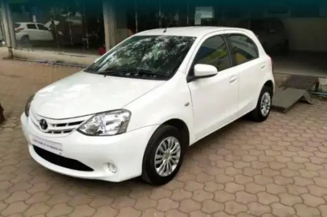 Toyota Etios Liva G 2013