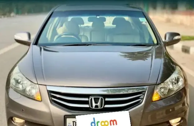 Honda Accord 2.4 AT 2012