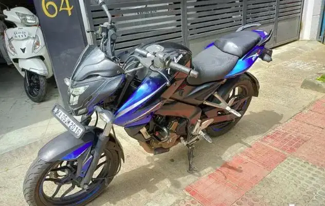 Bajaj Pulsar NS200 2015