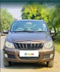 Mahindra Quanto C8 2012