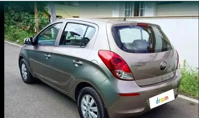 Hyundai i20 Sportz 1.2 2013