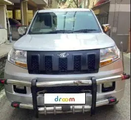 Mahindra TUV300 T4 Plus 2019