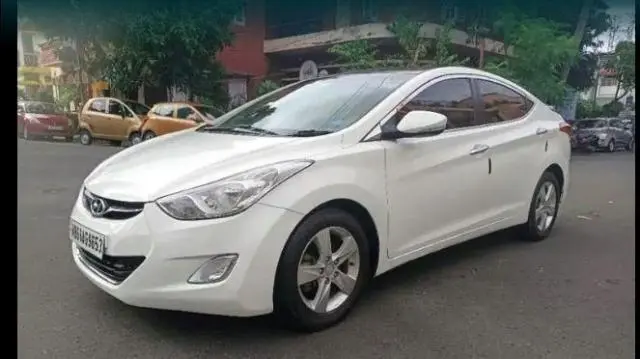 Hyundai Elantra 2.0 SX (O) 2013