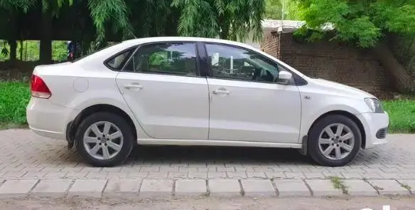Volkswagen Vento Comfortline Diesel 2012