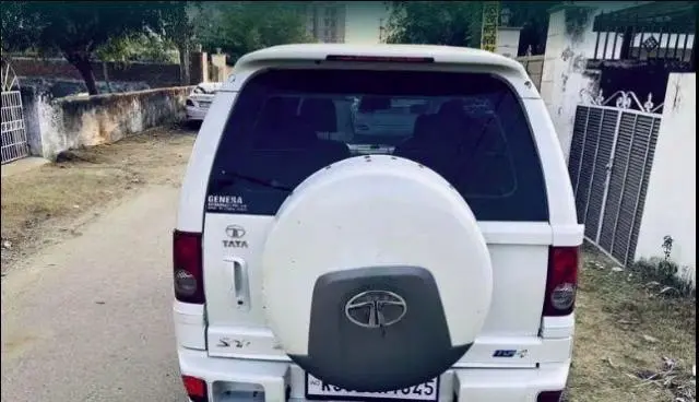 Tata Safari 4x2 EX DICOR 2011