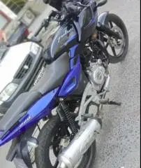 Bajaj Pulsar 220cc 2015