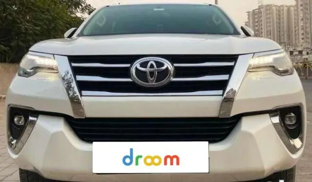 Toyota Fortuner 2.8 4x2 MT 2019