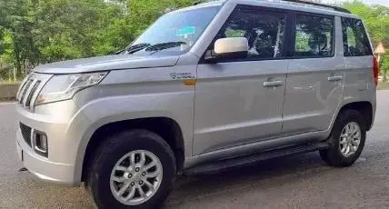 Mahindra TUV300 T8 2017