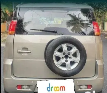 Mahindra Quanto C8 2014