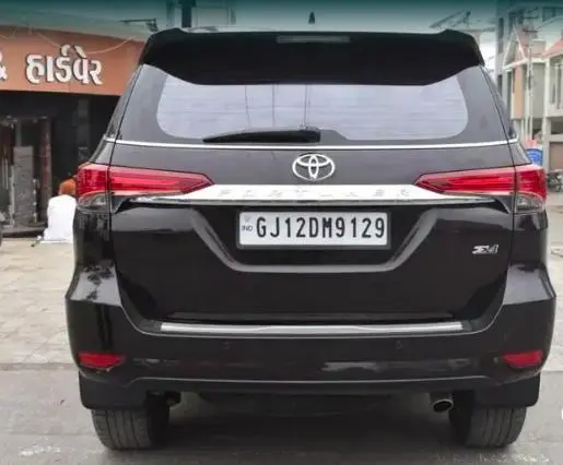 Toyota Fortuner 2.8 4x4 MT 2019