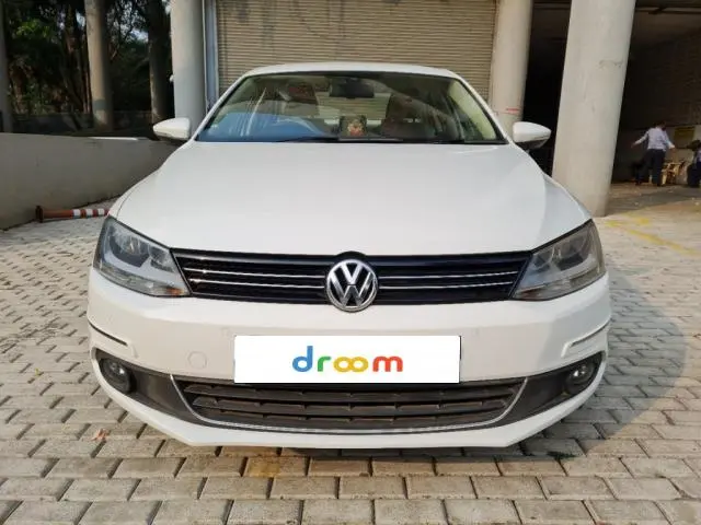 Volkswagen Jetta 2.0L TDI Highline AT 2014
