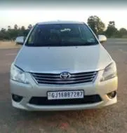 Toyota Innova 2.5 V 7 STR 2013