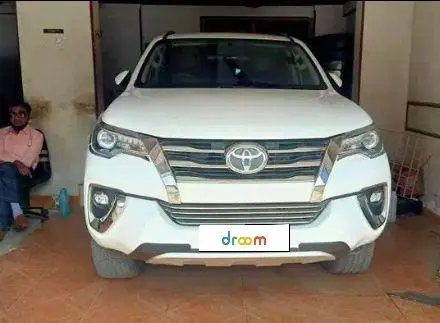 Toyota Fortuner 2.8 4x2 AT 2018