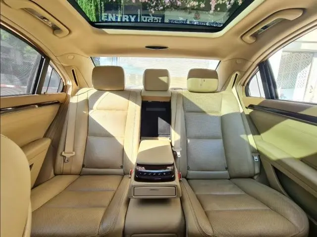 Mercedes-Benz S-Class S 500 2011