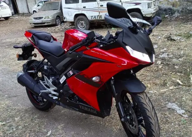 Yamaha YZF-R15 V3 150cc Metallic Red BS6 2021