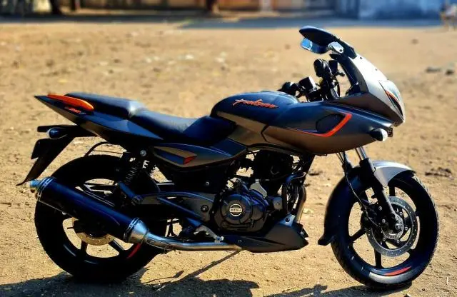 Bajaj Pulsar 180cc ABS 2019