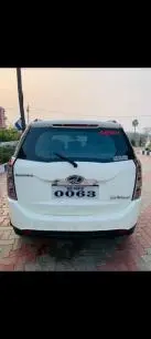 Mahindra XUV500 W8 2013