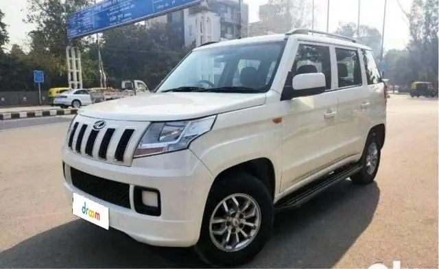 Mahindra TUV300 T8 AMT 2016