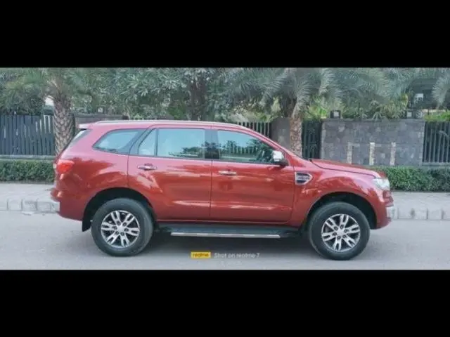 Ford Endeavour Titanium 3.2 4x4 AT 2017