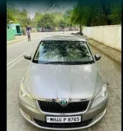 Skoda Rapid Ultima Elegance 1.6 TDI CR MT 2012