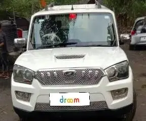 Mahindra Scorpio S4 2015