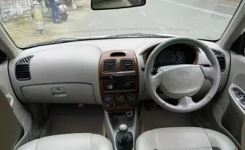 Hyundai Accent Executive CNG 2012