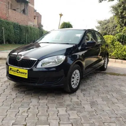 Skoda Rapid 1.6 TDI MT ACTIVE 2012