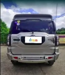 Mahindra Scorpio S10 2016