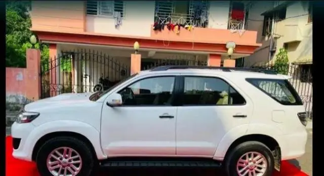 Toyota Fortuner 2.8 4x4 AT 2012