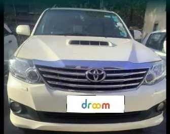 Toyota Fortuner 3.0 4x2 MT 2013
