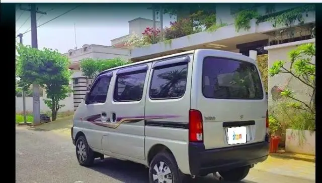 Maruti Suzuki Eeco 5 STR With A/C+HTR 2011