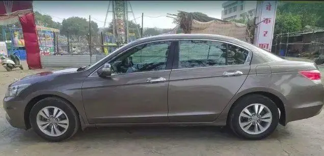 Honda Accord 2.4 AT 2012