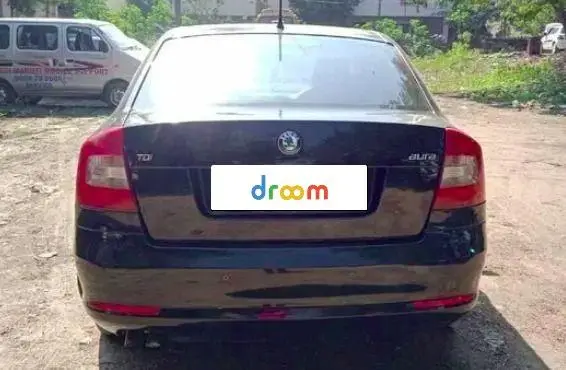 Skoda Laura Ambition 2.0 TDI CR MT 2012